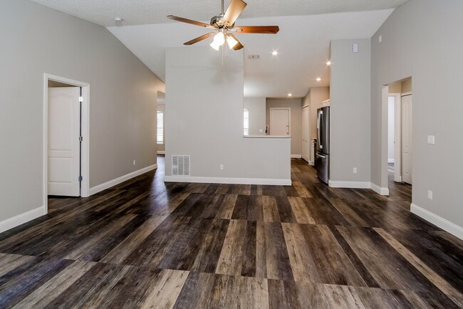 Building Photo - 294 Turtle Dove Dr