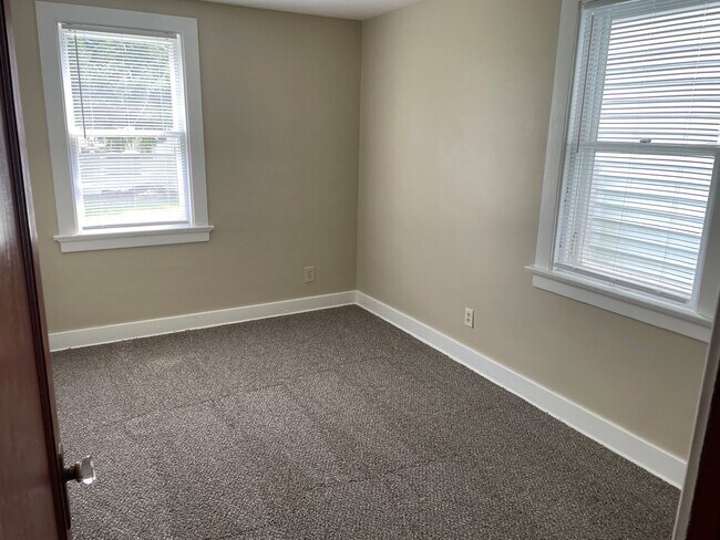 Building Photo - 3BR Ranch