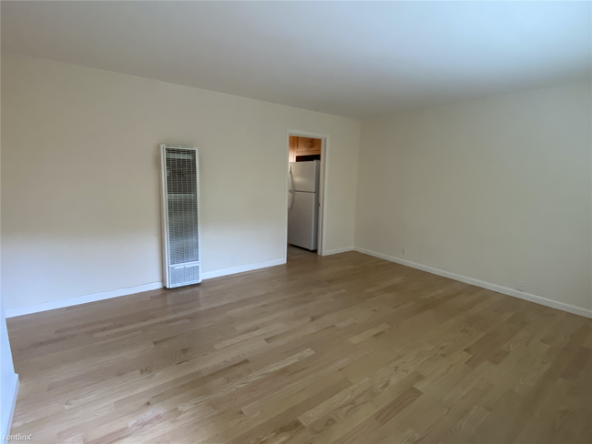 Building Photo - 1 br, 1 bath  - 440 Ravenswood Ave Apt 2