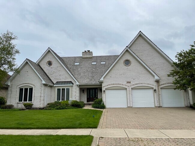 Building Photo - 1580 White Eagle Dr