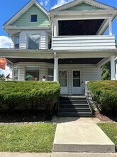 Building Photo - 52 Vine St