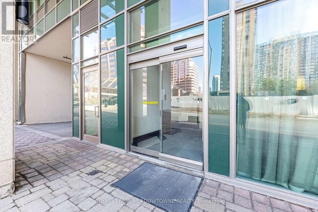 Building Photo - 208 Enfield Pl