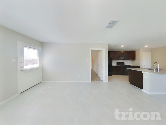 Foto del edificio - 1740 Clairborne Ct