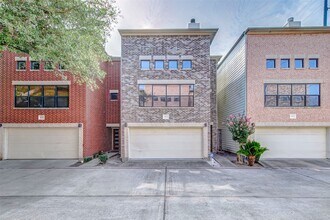 Building Photo - 8624 Meadowcroft Dr