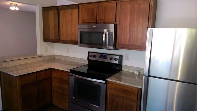 Building Photo - Wonderful Sandia Heights location!