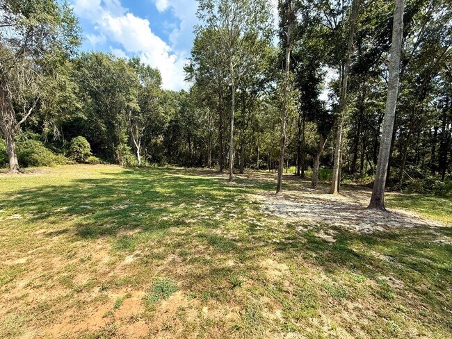 Foto del edificio - 124 County Rd 3439