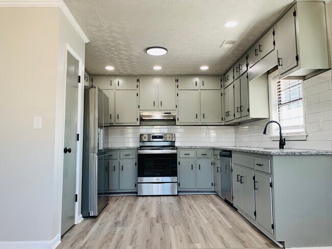Foto del edificio - 800 Bedford Bay Trail