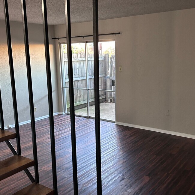 Foto del edificio - 2414 W Abram # W Arlington,76013