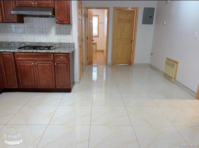 Foto del edificio - 142-24 59th Ave