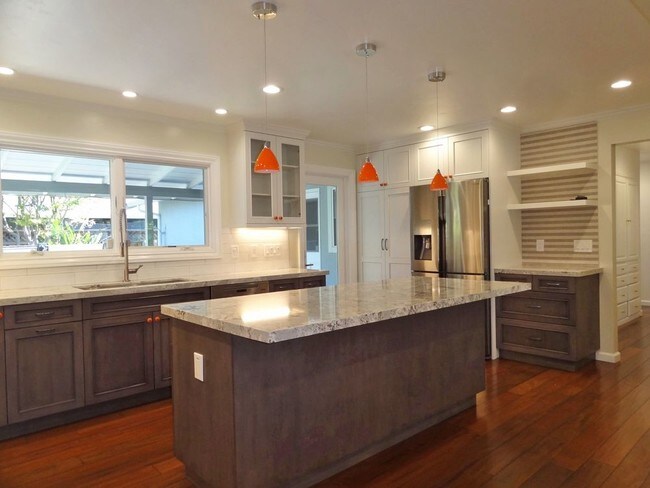 Foto del edificio - 1314 Happy Valley Ave