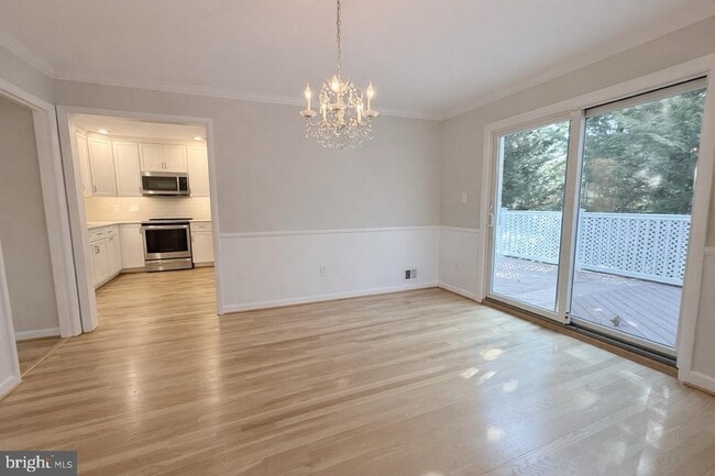 Foto del edificio - 6223 Loch Raven Dr