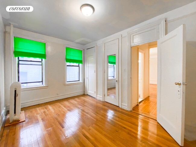 Building Photo - 665 W 160th St
