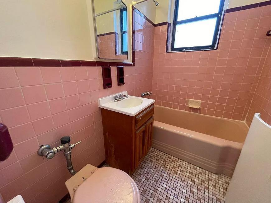 Building Photo - 0 bedroom in JACKSON HEIGHTS NY 11372