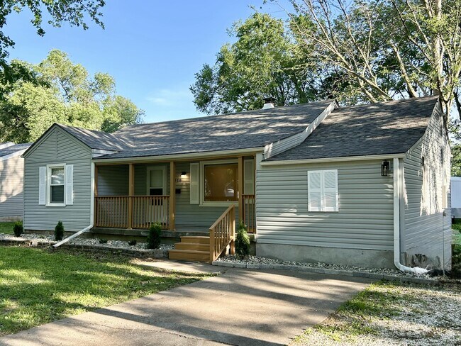 Foto del edificio - 2418 E Kirkwood St