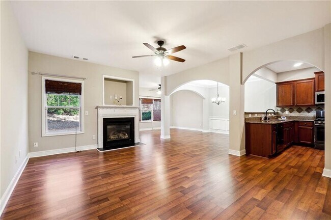 Foto del edificio - 2884 Cross Creek Dr