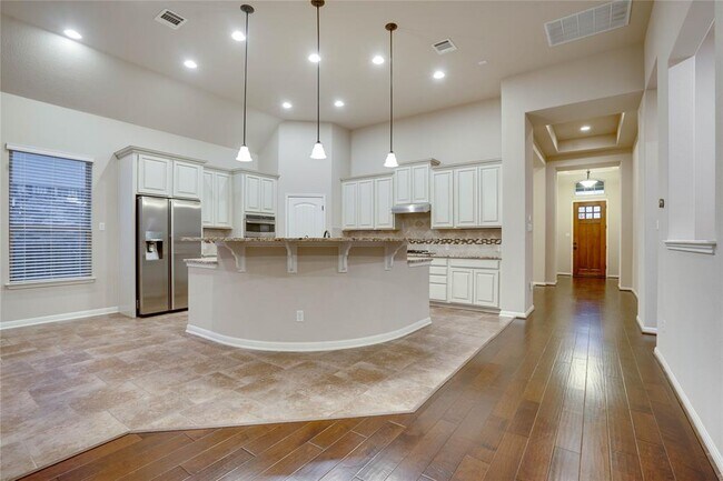 Building Photo - 6229 Lake Teravista Way