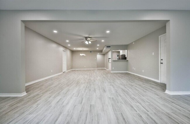 Building Photo - 12633 Memorial Dr
