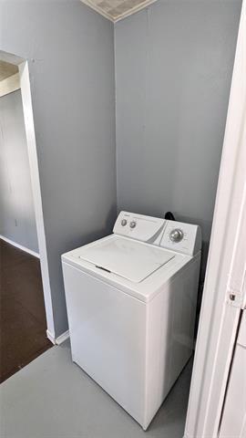 Foto del edificio - 3807 Emerald Dr