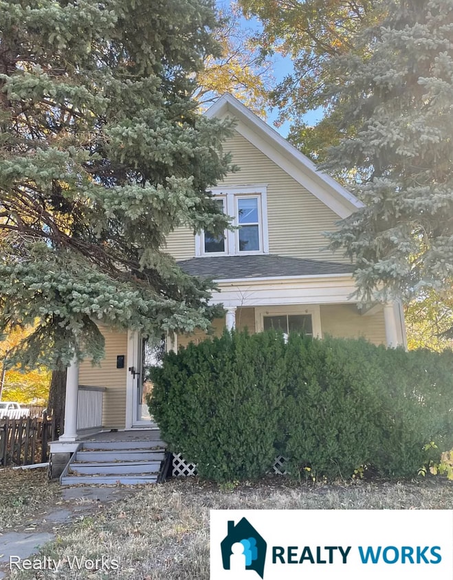 2158 S 56th St, Lincoln, NE 68506 House Rental in Lincoln, NE