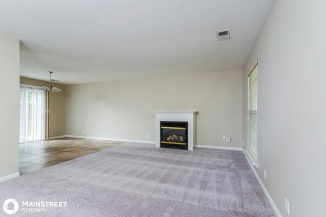 Building Photo - 8104 Apple Valley Dr, Louisville, KY 40228