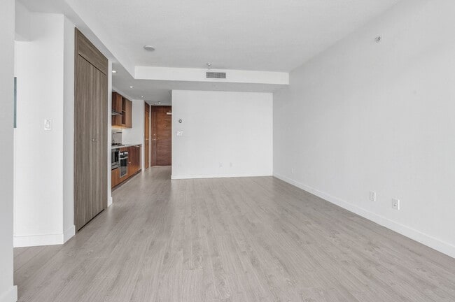 Building Photo - 2305-4720 Lougheed Highway