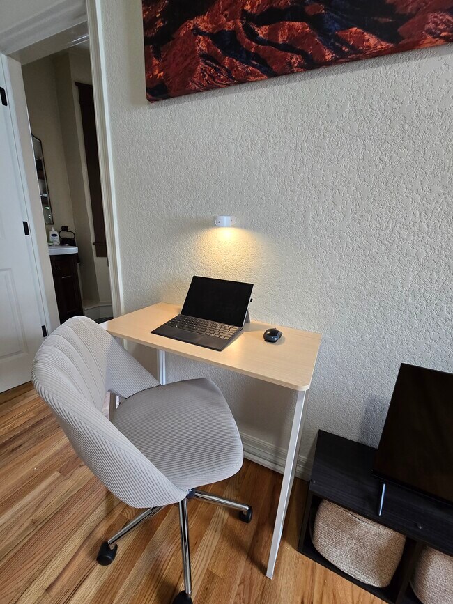 Foto del edificio - 1650 N Pearl St
