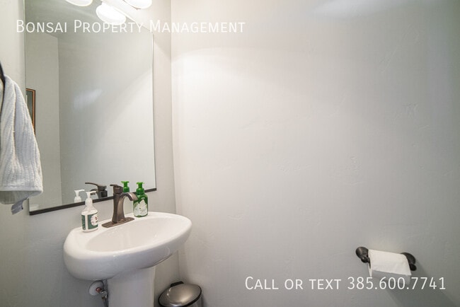 Photo - 6189 Birch Run Rd Townhome