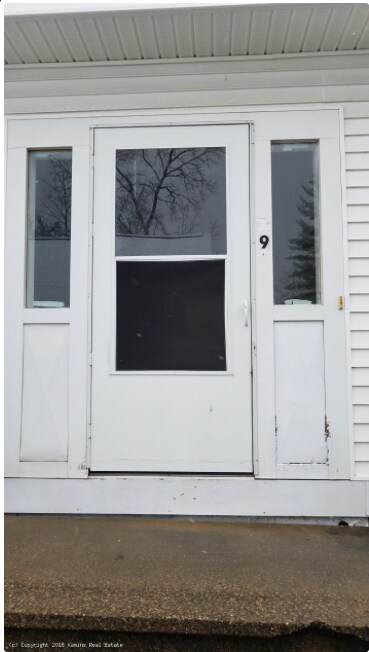 Foto del edificio - 9 Hobart Ln
