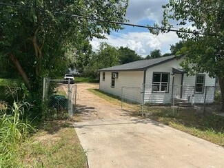 Building Photo - 8717 Brandon St