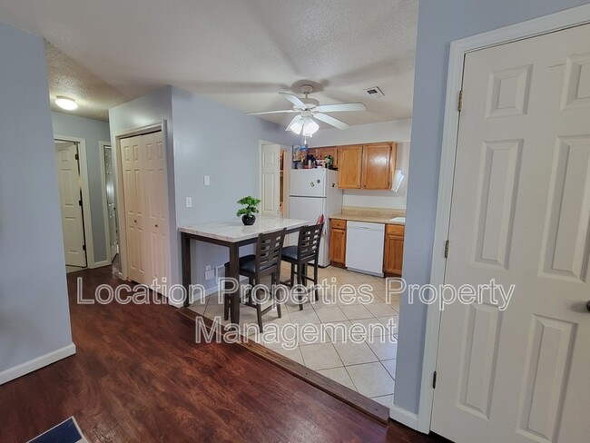 Foto del edificio - 1307 E 25th Terrace