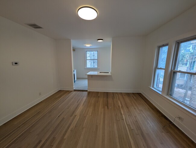 Foto del edificio - 1522 W Ardmore Ave