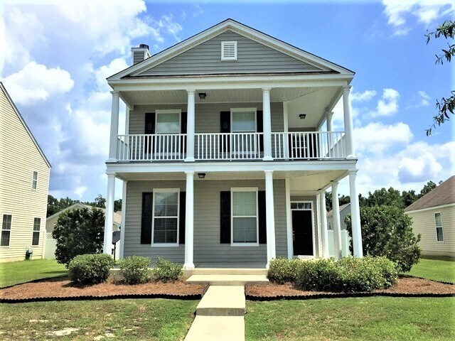 Primary Photo - 14 Bushwood Dr