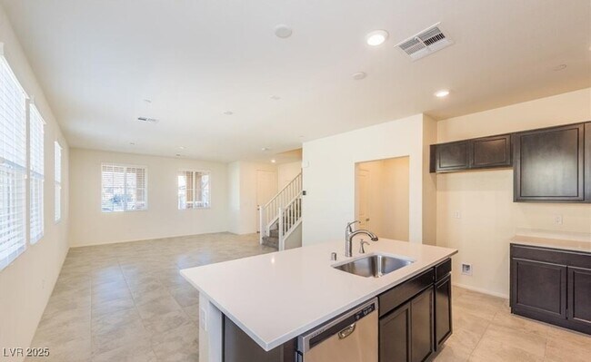 Foto del edificio - 2887 Starling Summit St