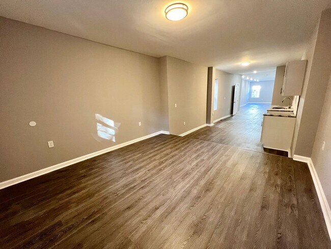 Building Photo - Anika Homes 3 Bedroom