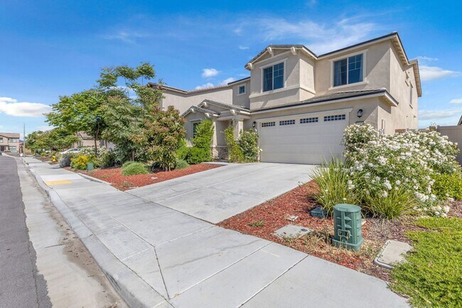 Building Photo - Spacious 5-Bedroom Home in Spencer’s Cross...