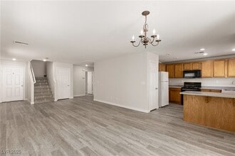 Building Photo - 218 Lantana Breeze Dr