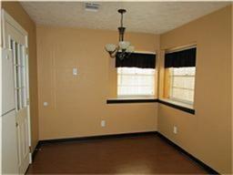 Foto del edificio - 1607 Wildgrove Dr