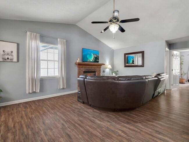 Foto del edificio - 1572 Cinnamon Bear Cir