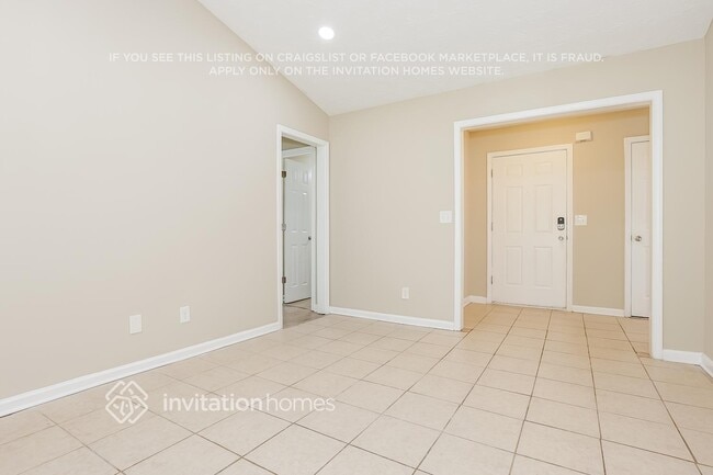 Building Photo - 260 Dreamland Cir