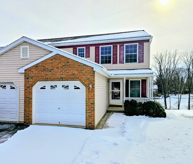 Building Photo - 42 Beverly Dr