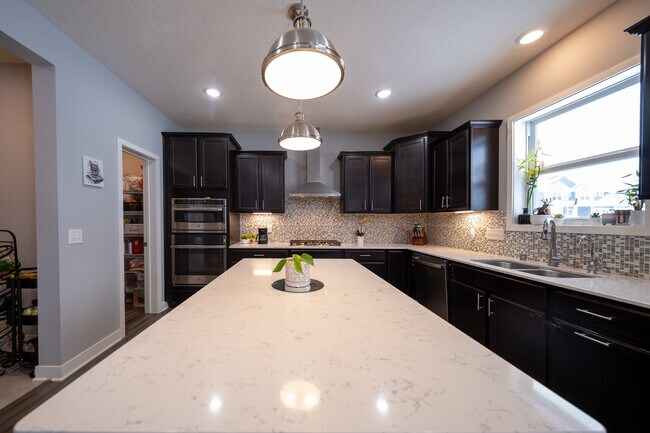 Building Photo - 18363 Greenstone Way
