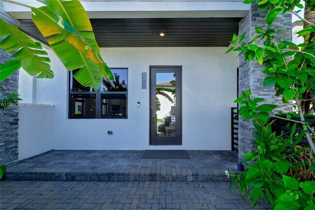 Foto del edificio - 8217 NW 46th St