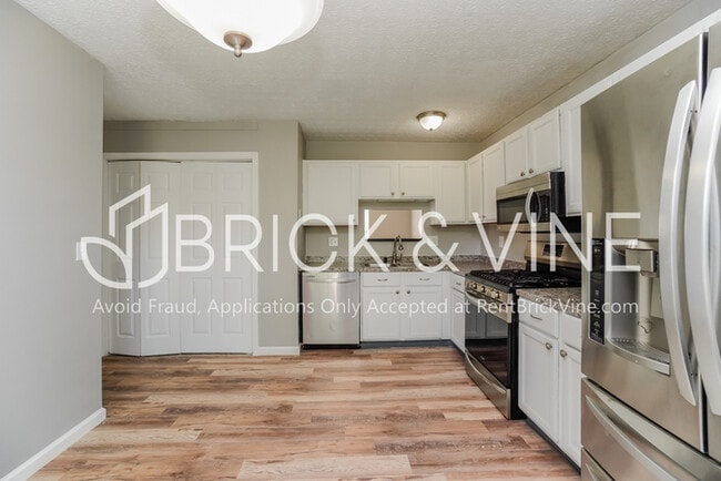 Building Photo - 1309 Milstone Dr