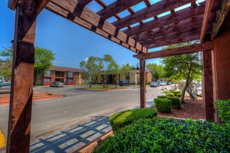 Building Photo - Hacienda Villa