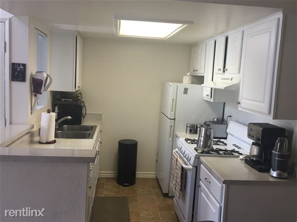 Building Photo - 3945 Ceanothus Pl