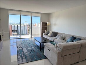 Building Photo - 2780 NE 183rd St