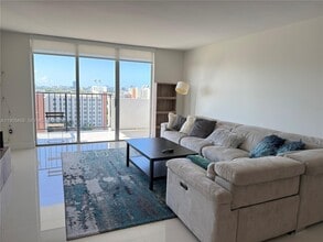 Building Photo - 2780 NE 183rd St