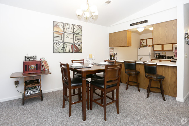 Interior Photo - Mulberry Point