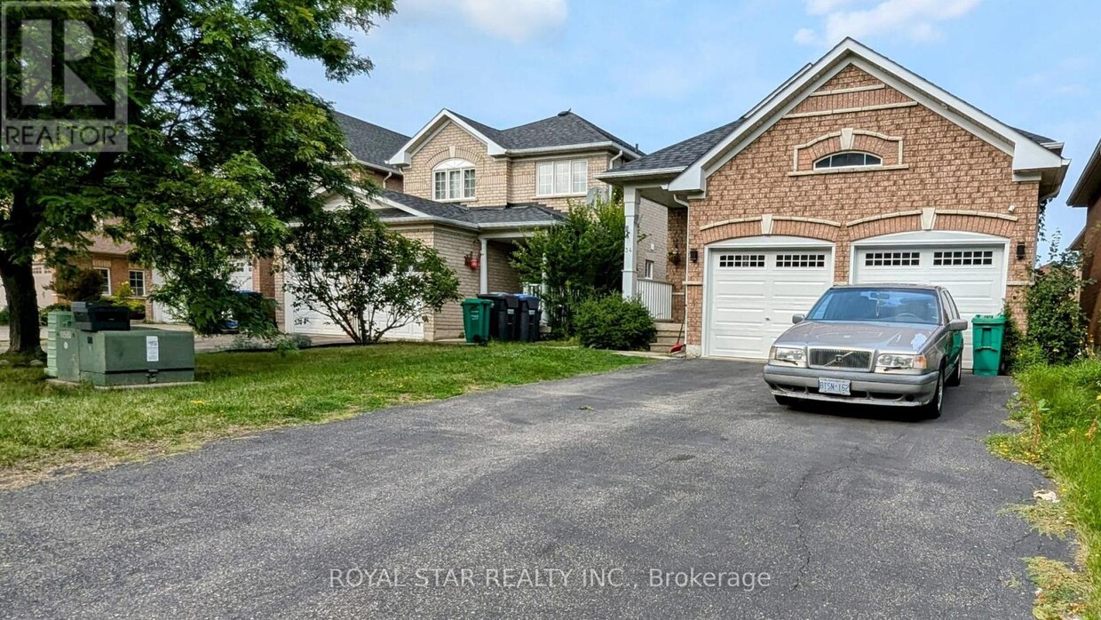 Primary Photo - 34 Hayloft Ct