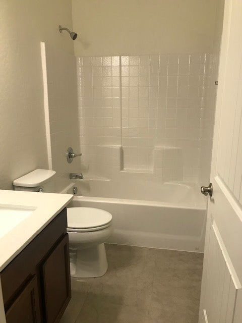 Building Photo - 3 bedroom 2 bath Home in Villas on Elm Contact Property Pros Property Managment 928-634-7710